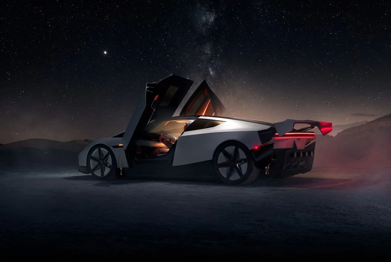 Ferrari CEO Gives Tesla Roadster the Ultimate Compliment